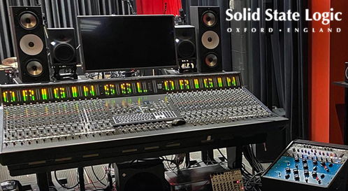 canadore大學(xué)其錄音工程 音樂制作課程選用solid state logic origin為學(xué)生提供模擬調(diào)音臺體驗(yàn)