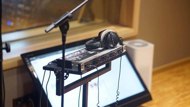 現面向社會承接各類音樂,聲音制作,錄音,混音,錄音棚出租.